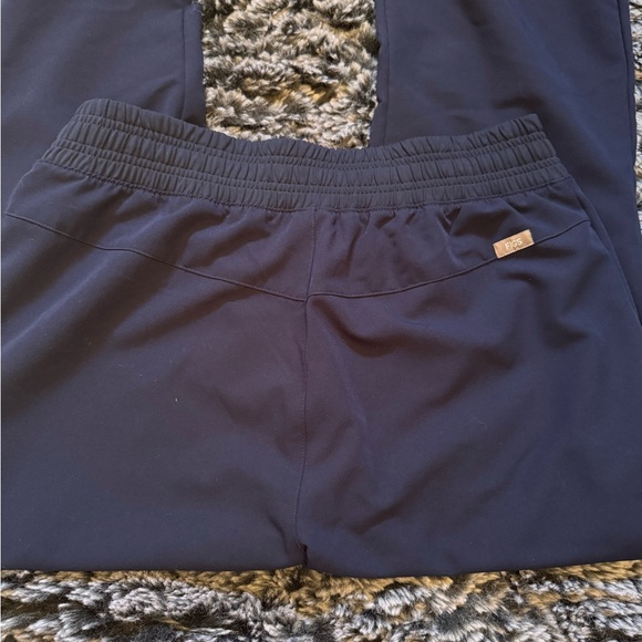 Figs Technical Collection Set - Picture 7 of 8